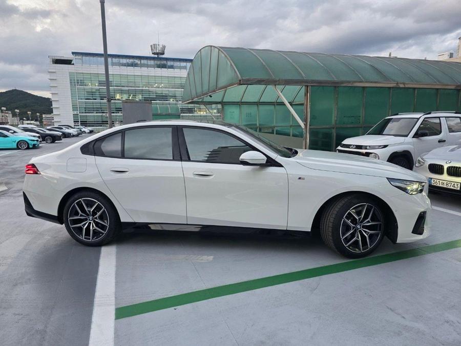 BMW 5 Series 520i 2024